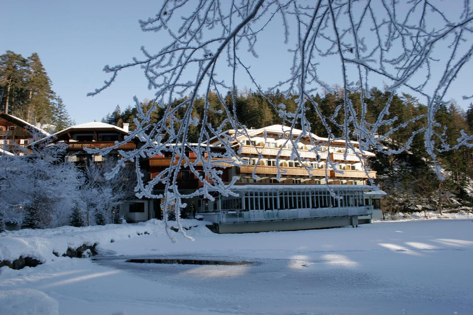 Parkhotel Tristachersee Lienz Exterior photo